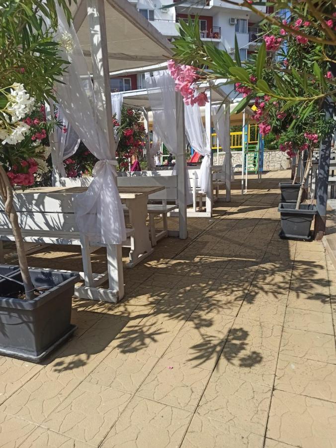 Частни Апартаменти За Гости - Панорама Бийч-Форд Нокс Sveti Vlas Exterior photo